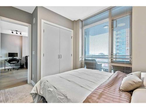 805-1500 7 Street Sw, Calgary, AB - Indoor Photo Showing Bedroom