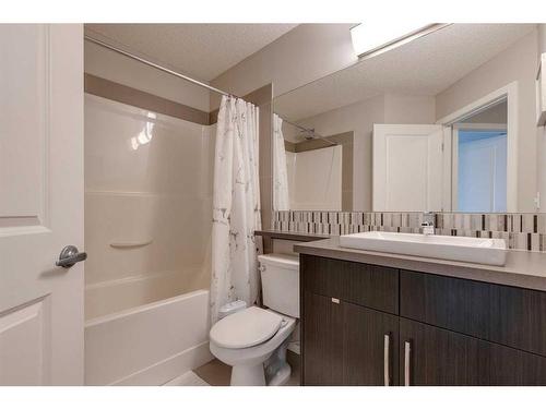 320 Ascot Circle Sw, Calgary, AB - Indoor Photo Showing Bathroom