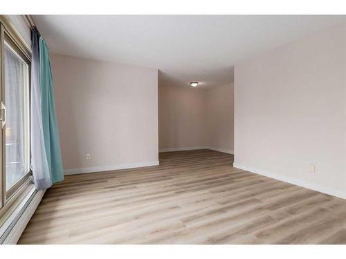 611-1335 12 Avenue Sw, Calgary, AB - Indoor Photo Showing Other Room