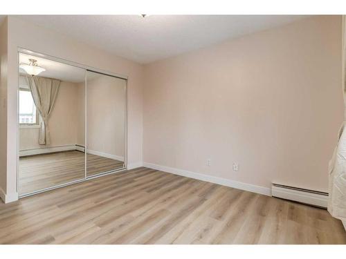 611-1335 12 Avenue Sw, Calgary, AB - Indoor Photo Showing Other Room