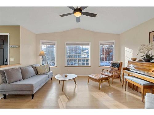 213 Harvest Gold Circle Ne, Calgary, AB - Indoor Photo Showing Living Room