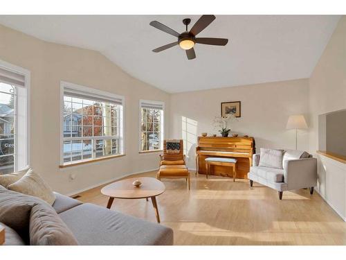 213 Harvest Gold Circle Ne, Calgary, AB - Indoor Photo Showing Living Room