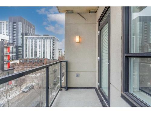 427-955 Mcpherson Road Ne, Calgary, AB - Outdoor With Balcony With Exterior