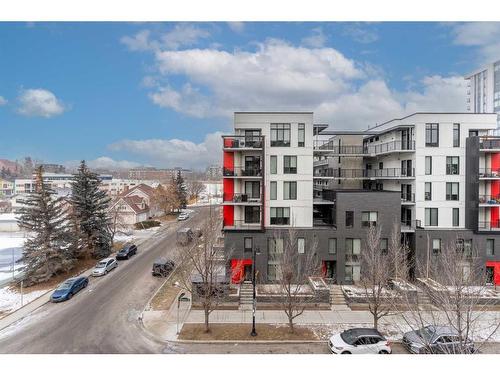 427-955 Mcpherson Road Ne, Calgary, AB - Outdoor With Balcony