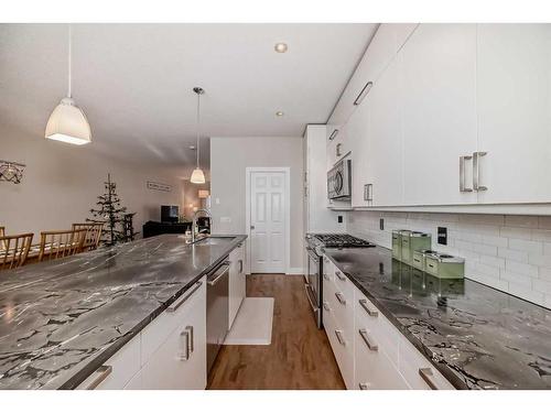 2413 Sorrel Mews Sw, Calgary, AB - Indoor Photo Showing Kitchen With Double Sink