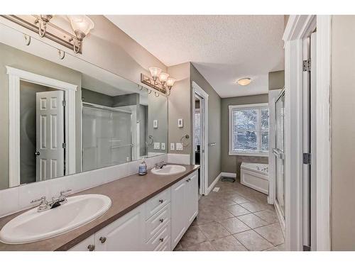 2413 Sorrel Mews Sw, Calgary, AB - Indoor Photo Showing Bathroom