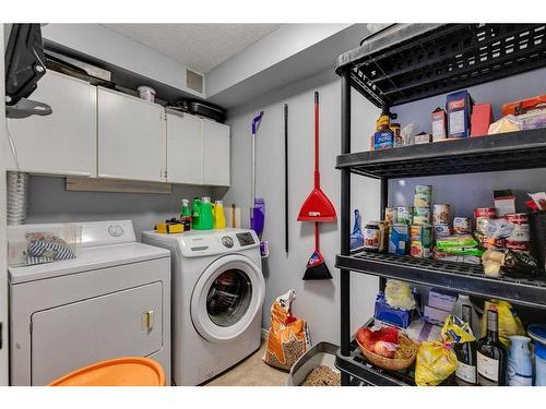 4116-13045 6 Street Sw, Calgary, AB - Indoor Photo Showing Laundry Room