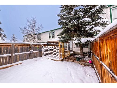 4-100 Pennsylvania Road Se, Calgary, AB - Outdoor