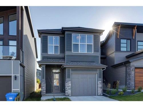 20 Rowley Terrace Nw, Calgary, AB - Outdoor With Facade