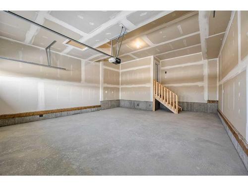 325 Baneberry Way Sw, Airdrie, AB - Indoor Photo Showing Garage