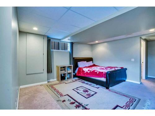 65 Saddleback Road Ne, Calgary, AB - Indoor Photo Showing Bedroom