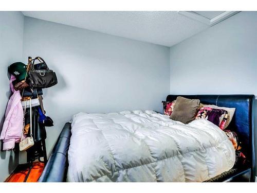 65 Saddleback Road Ne, Calgary, AB - Indoor Photo Showing Bedroom