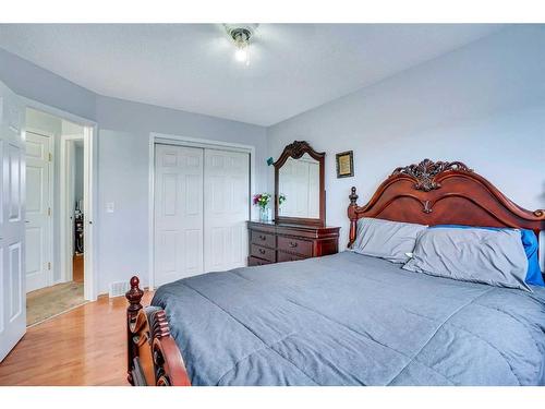 65 Saddleback Road Ne, Calgary, AB - Indoor Photo Showing Bedroom