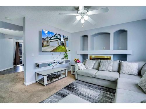 65 Saddleback Road Ne, Calgary, AB - Indoor Photo Showing Living Room