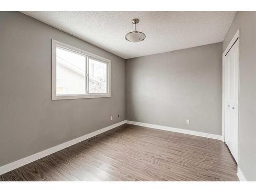 6119 Penedo Way Se, Calgary, AB - Indoor Photo Showing Other Room