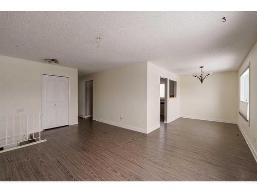 6119 Penedo Way Se, Calgary, AB - Indoor Photo Showing Other Room