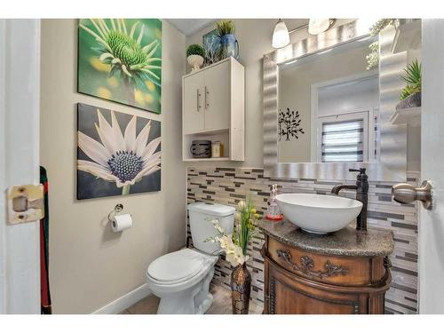 144 Castlebrook Rise Ne, Calgary, AB - Indoor Photo Showing Bathroom