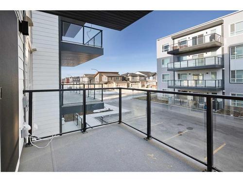 3203-33 Carringham Gate Nw, Calgary, AB - Outdoor With Exterior