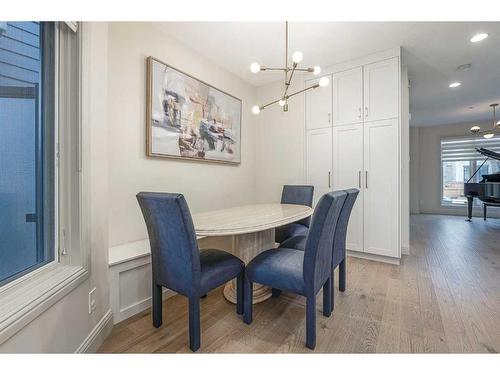 2040 48 Avenue Sw, Calgary, AB - Indoor Photo Showing Dining Room