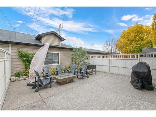 2040 48 Avenue Sw, Calgary, AB - Outdoor