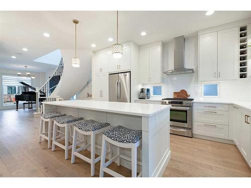 2040 48 Avenue Sw, Calgary, AB - Indoor Photo Showing Kitchen With Stainless Steel Kitchen With Upgraded Kitchen