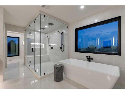 120 13 Street Ne, Calgary, AB - Indoor Photo Showing Bathroom