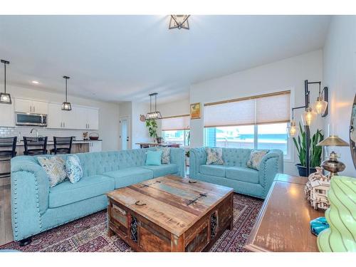 596 Chinook Gate Square, Airdrie, AB - Indoor Photo Showing Living Room