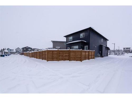 596 Chinook Gate Square, Airdrie, AB - Outdoor