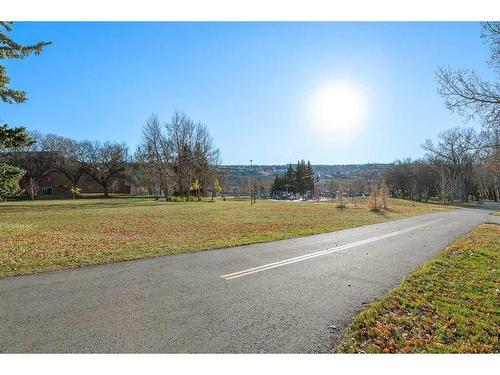 5137 17 Avenue Nw, Calgary, AB - Outdoor With View