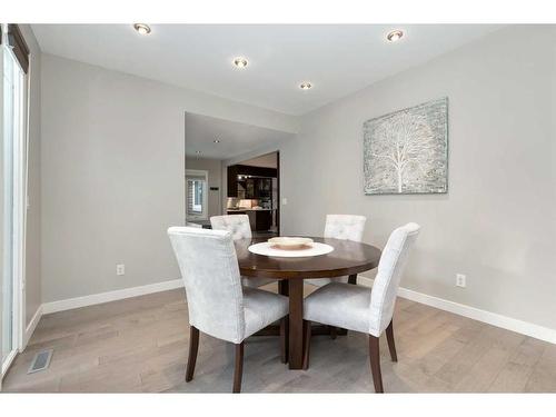 523 42 Avenue Nw, Calgary, AB - Indoor Photo Showing Dining Room