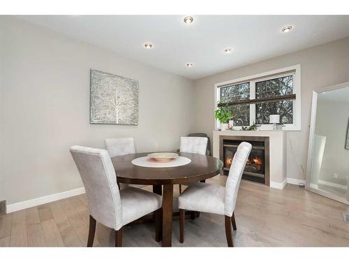 523 42 Avenue Nw, Calgary, AB - Indoor Photo Showing Dining Room