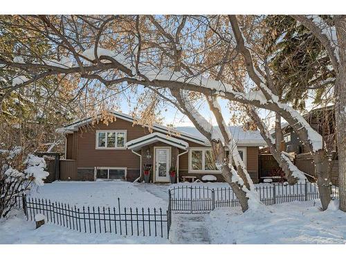 523 42 Avenue Nw, Calgary, AB - Outdoor