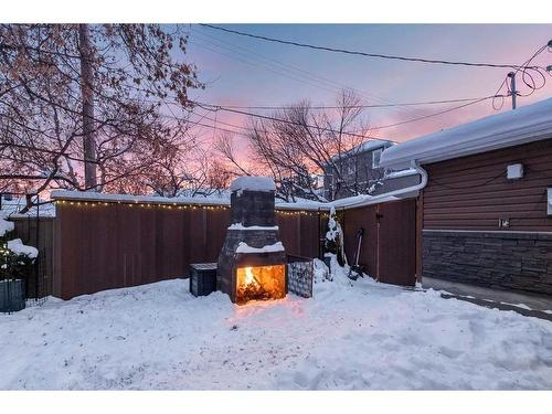 523 42 Avenue Nw, Calgary, AB - Outdoor