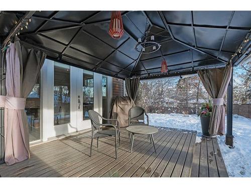 523 42 Avenue Nw, Calgary, AB - Outdoor With Deck Patio Veranda