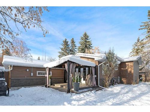 523 42 Avenue Nw, Calgary, AB - Outdoor