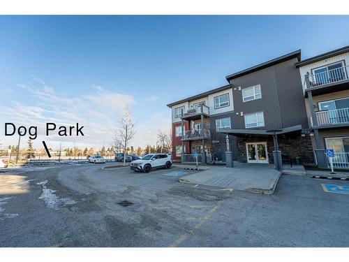 4308-5305 32 Avenue Sw, Calgary, AB - Outdoor