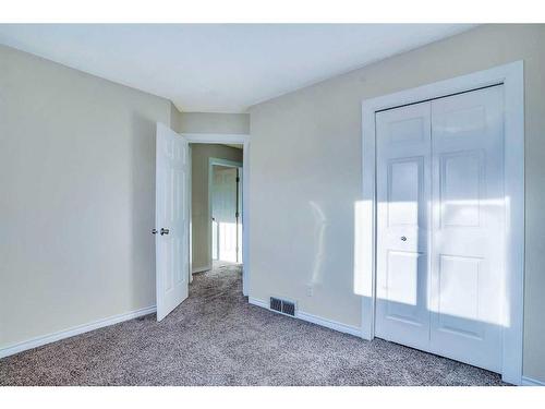 315 Appleglen Place Se, Calgary, AB - Indoor Photo Showing Other Room