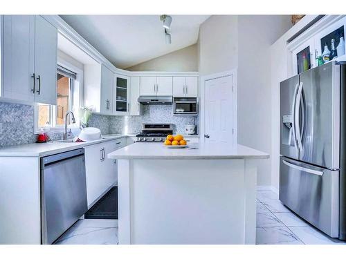 315 Appleglen Place Se, Calgary, AB - Indoor Photo Showing Kitchen With Upgraded Kitchen