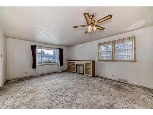 2136 22 Avenue Sw, Calgary, AB - Indoor Photo Showing Other Room