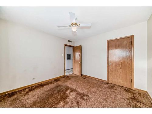 2136 22 Avenue Sw, Calgary, AB - Indoor Photo Showing Other Room