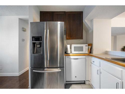 1401-919 38 Street Ne, Calgary, AB - Indoor Photo Showing Kitchen