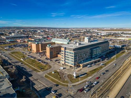 1401-919 38 Street Ne, Calgary, AB - Outdoor With View