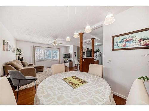 320 44 Street Se, Calgary, AB - Indoor Photo Showing Dining Room