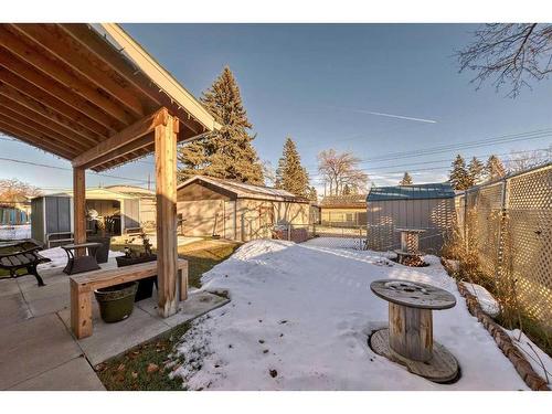 320 44 Street Se, Calgary, AB - Outdoor