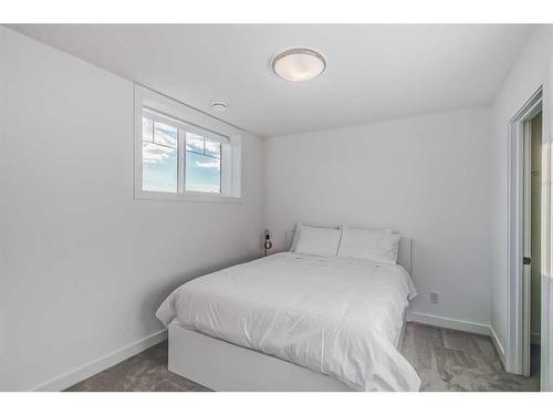 272 Canals Crossing Sw, Airdrie, AB - Indoor Photo Showing Bedroom