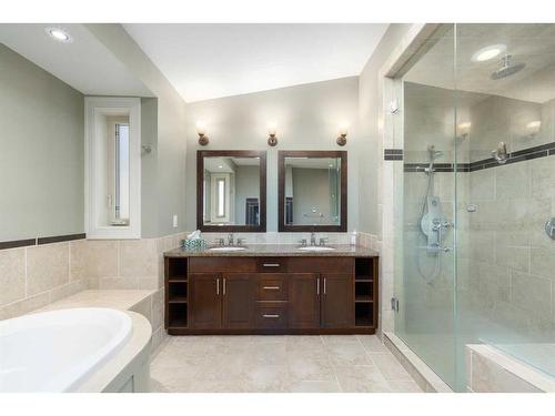 31 Aspen Meadows Green Sw, Calgary, AB - Indoor Photo Showing Bathroom