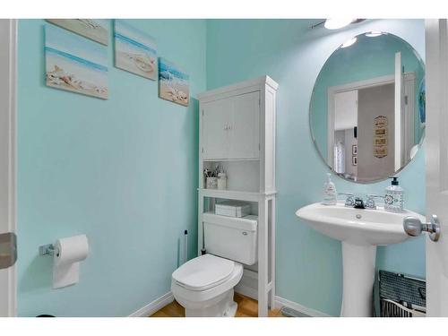 161 West Creek Boulevard, Chestermere, AB - Indoor Photo Showing Bathroom