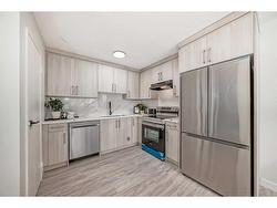 6-4503 75 Street NW Calgary, AB T3B 2M7