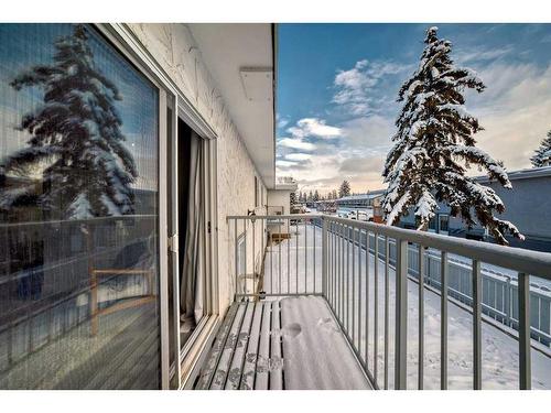 6-4503 75 Street Nw, Calgary, AB - Outdoor