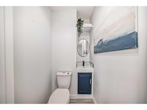 6-4503 75 Street Nw, Calgary, AB - Indoor Photo Showing Bathroom